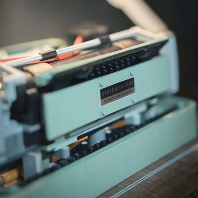 Typewriter (2079tk) Technical 21327