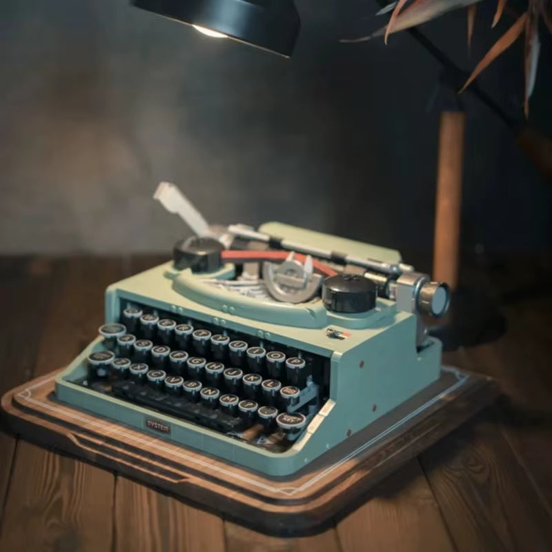 Typewriter (2079tk) Technical 21327